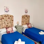בית נופש Big House Jerez *