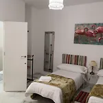 בית נופש Big House Jerez חרז